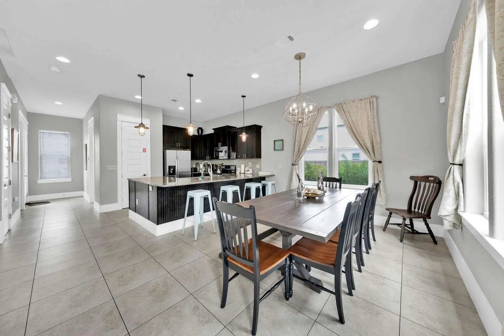 9 of 20 - 228 Miami Street, Miramar Beach, FL