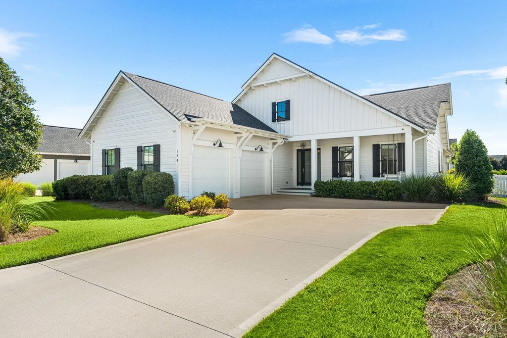 134 Log Landing Street, Watersound