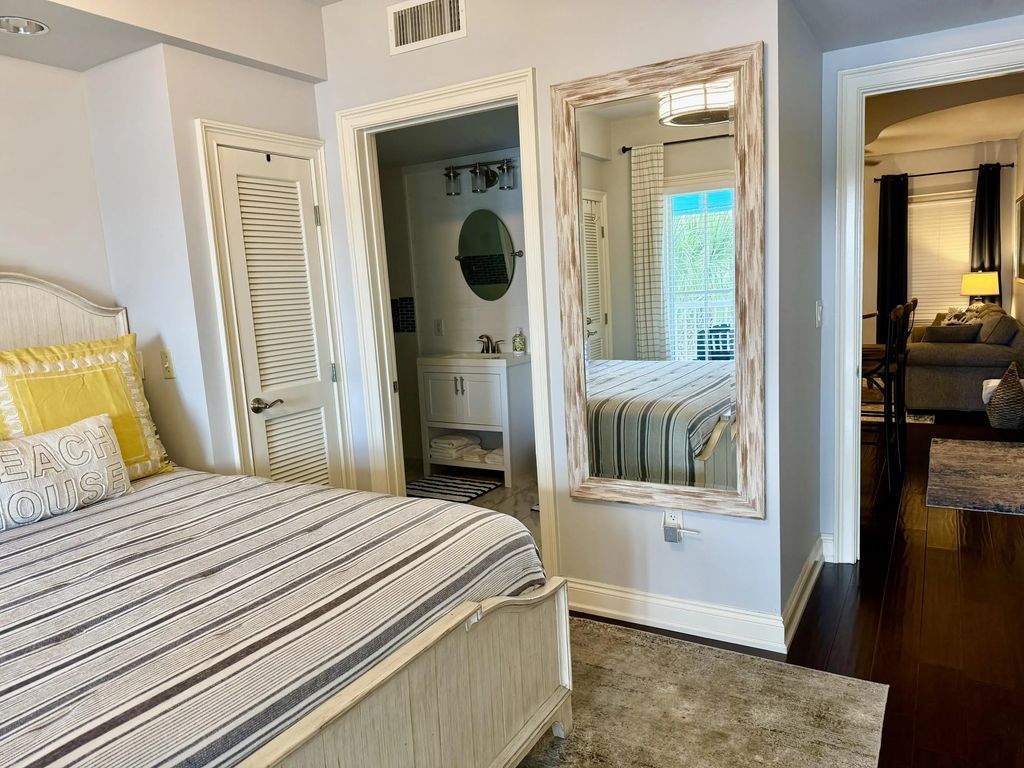 11 of 30 - 114 Carillon Market Street Unit 201, Panama City Beach, FL