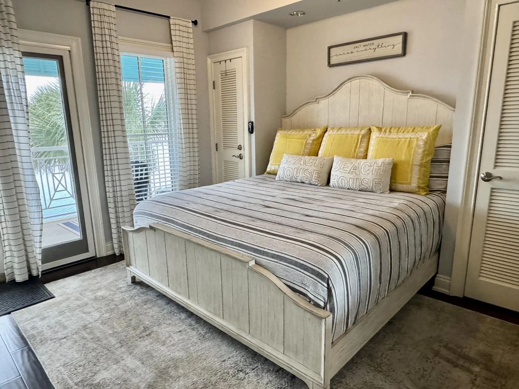 9 of 30 - 114 Carillon Market Street Unit 201, Panama City Beach, FL
