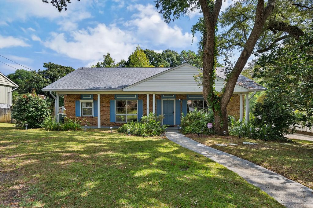 215 Nw Fliva Avenue, Fort Walton Beach