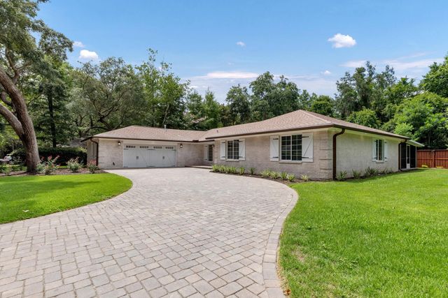 Photo of Listing #987235