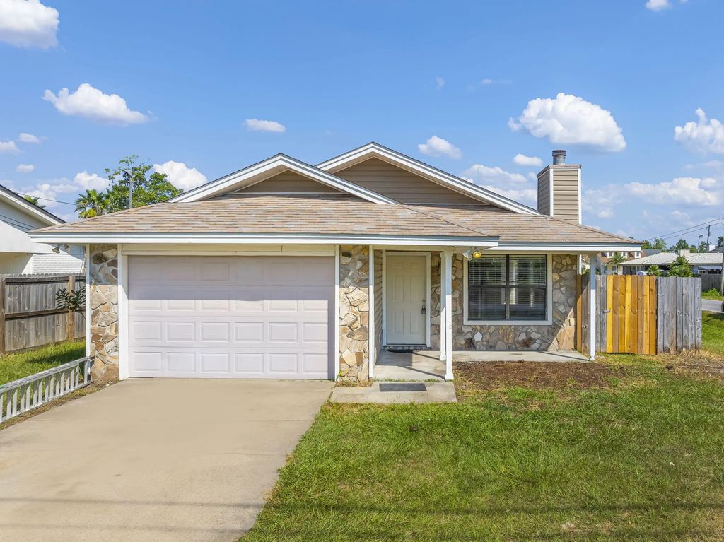 815 Colorado Avenue, Lynn Haven