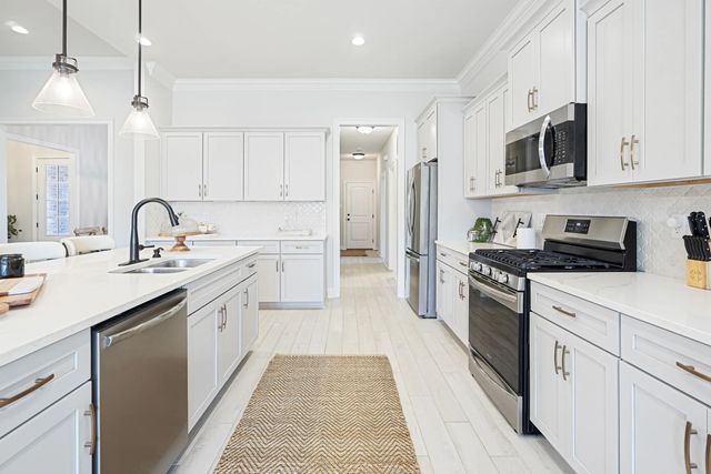Photo of Listing #990914