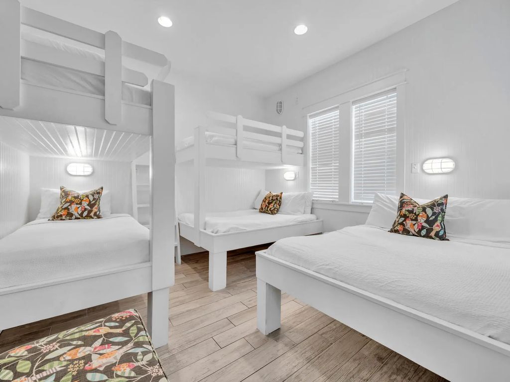 71 of 77 - 29 Los Angeles Street, Miramar Beach, FL