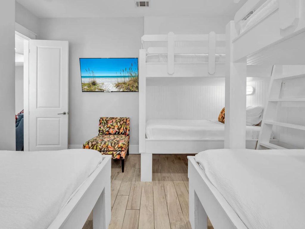 72 of 77 - 29 Los Angeles Street, Miramar Beach, FL