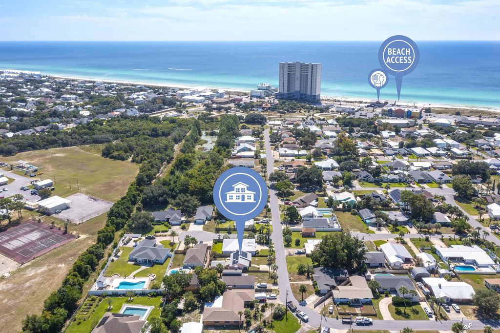 221 Poinsettia Drive, Panama City Beach