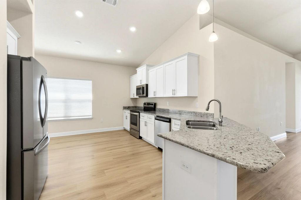 8 of 54 - 49 Cool Breeze Drive, Freeport, FL