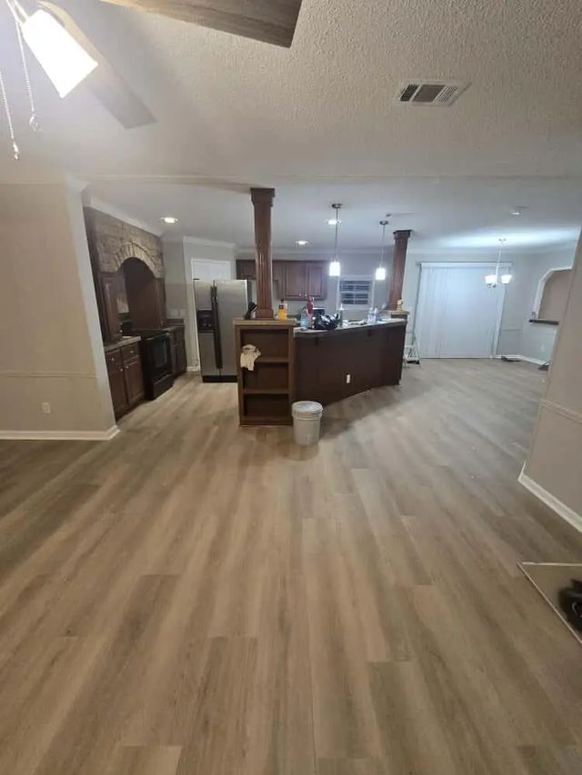 Photo of Listing #987590