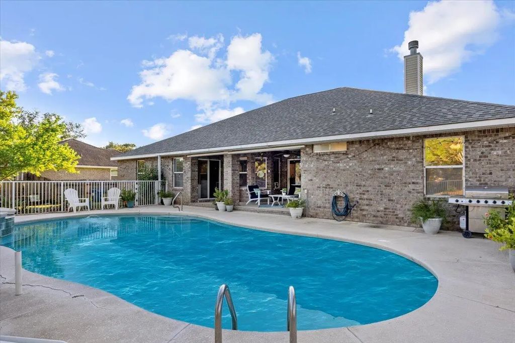 1896 Sundown Drive, Navarre