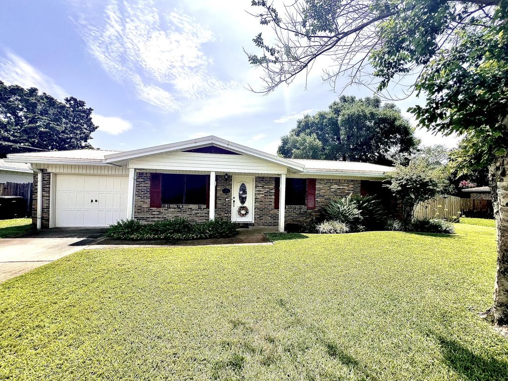 307 Nw Sikes Circle, Fort Walton Beach
