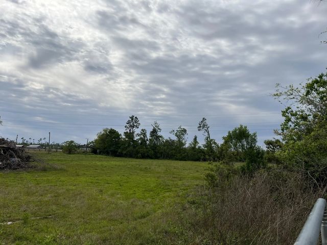 Photo of Listing #988056