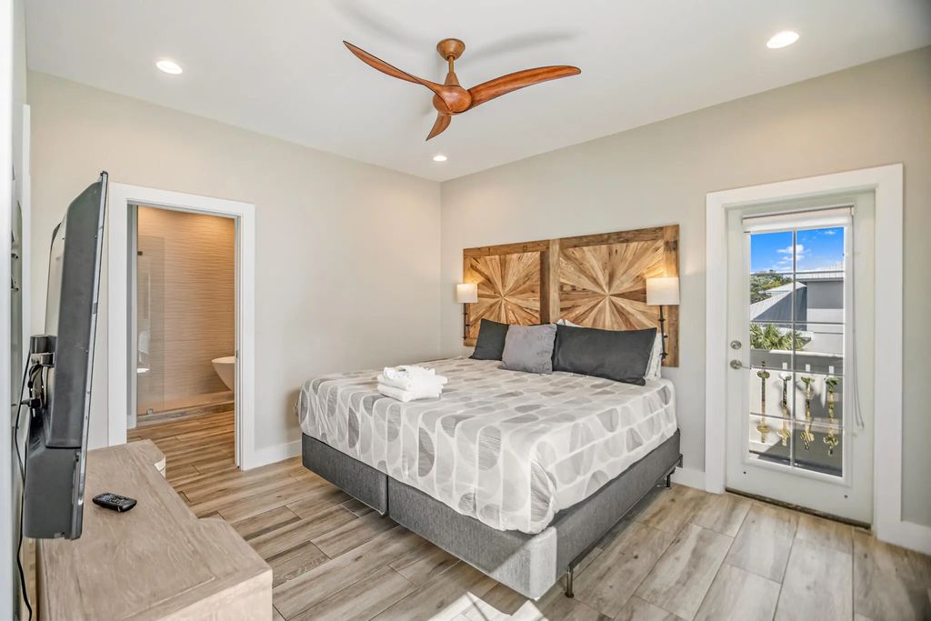 61 of 82 - 117 Charlotte Ave Avenue, Miramar Beach, FL