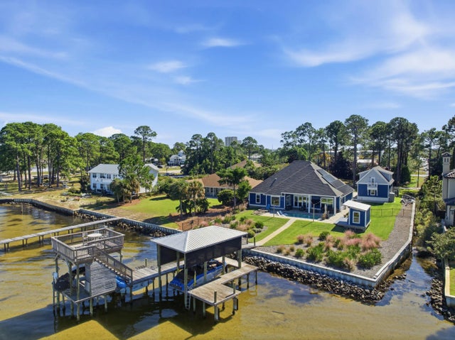 5 Bayshore Drive, Miramar Beach