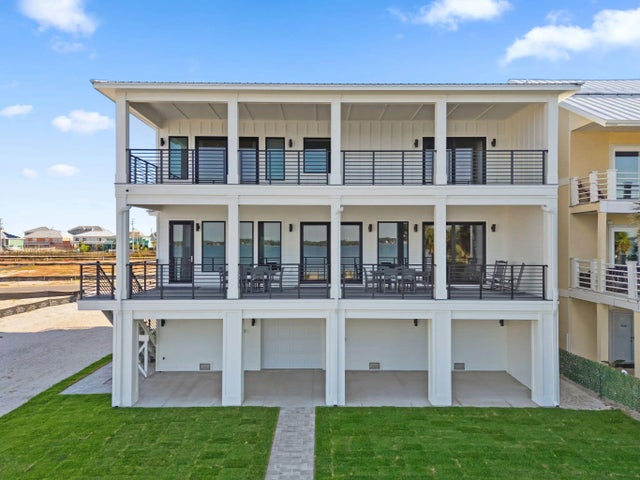 7330 Grand Navarre Boulevard, Navarre