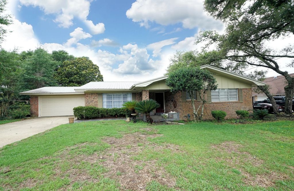 319 Nw Briarwood Circle, Fort Walton Beach