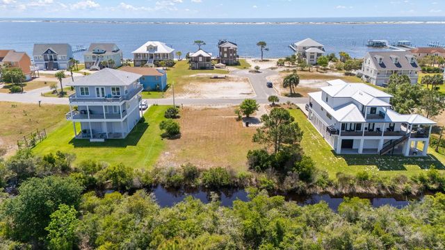 Photo of Listing #988563