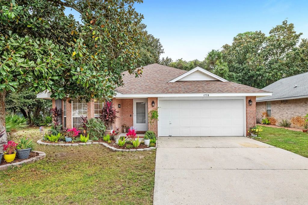 1778 Ivalea Circle, Navarre