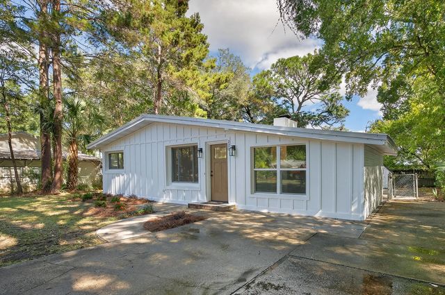 Photo of Listing #988694