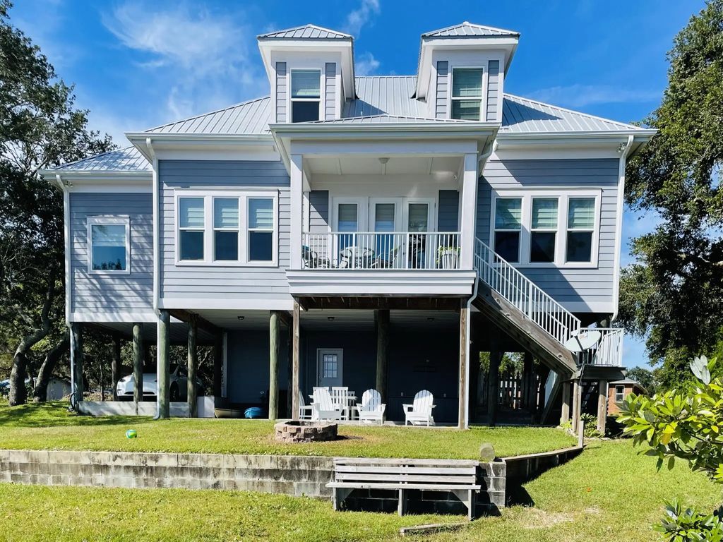 2975 Holley Point Road, Navarre