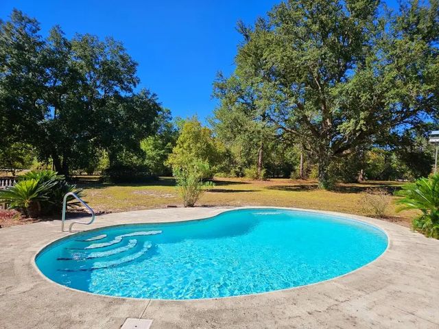 Photo of Listing #988824