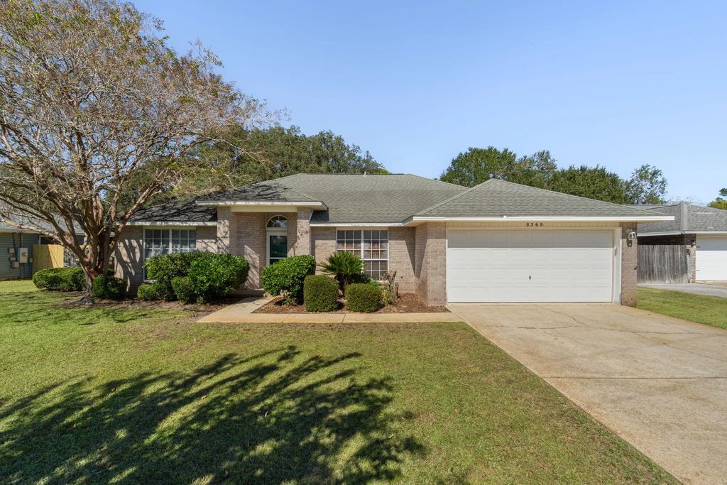 8568 Vehlin Court, Navarre