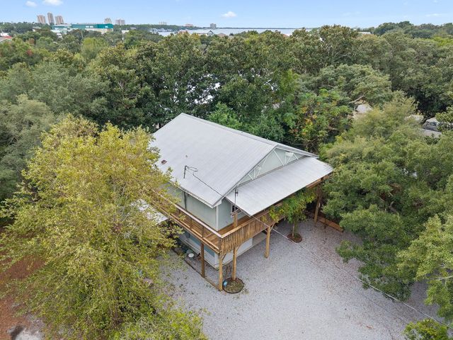 Photo of Listing #988974