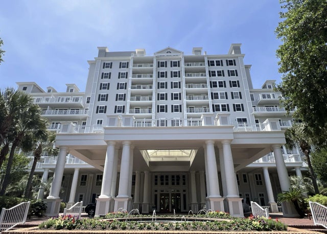 Photo of Listing #988975