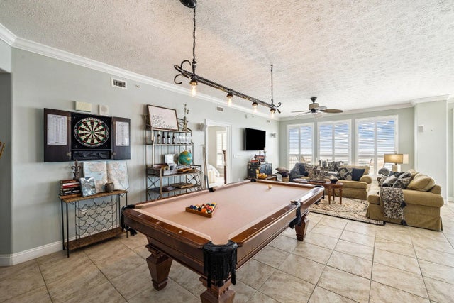 Photo of Listing #989145