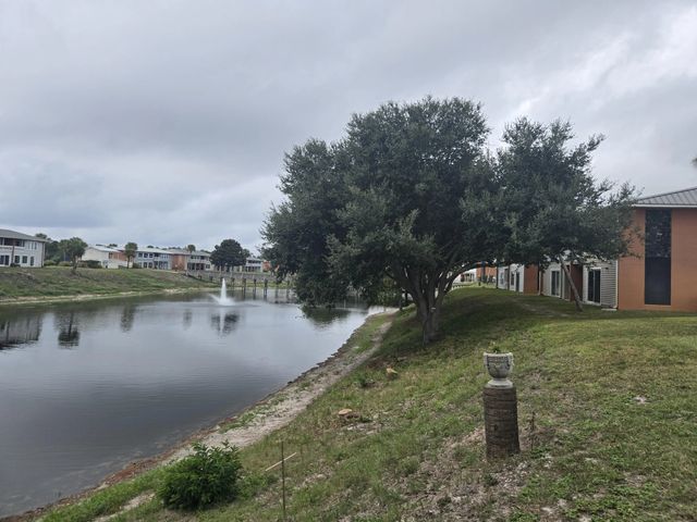 Photo of Listing #989229