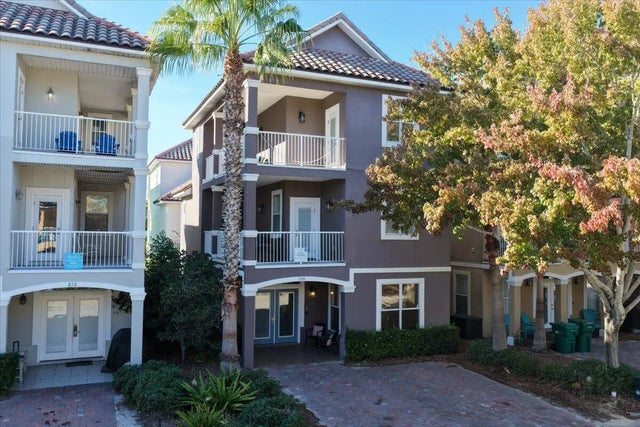 Photo of Listing #989821