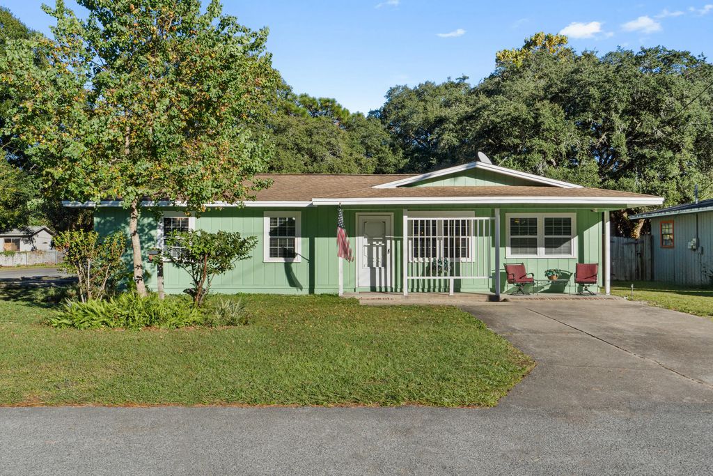 357 Lisette Court, Fort Walton Beach