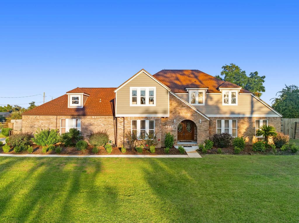 3040 Kings Road, Panama City