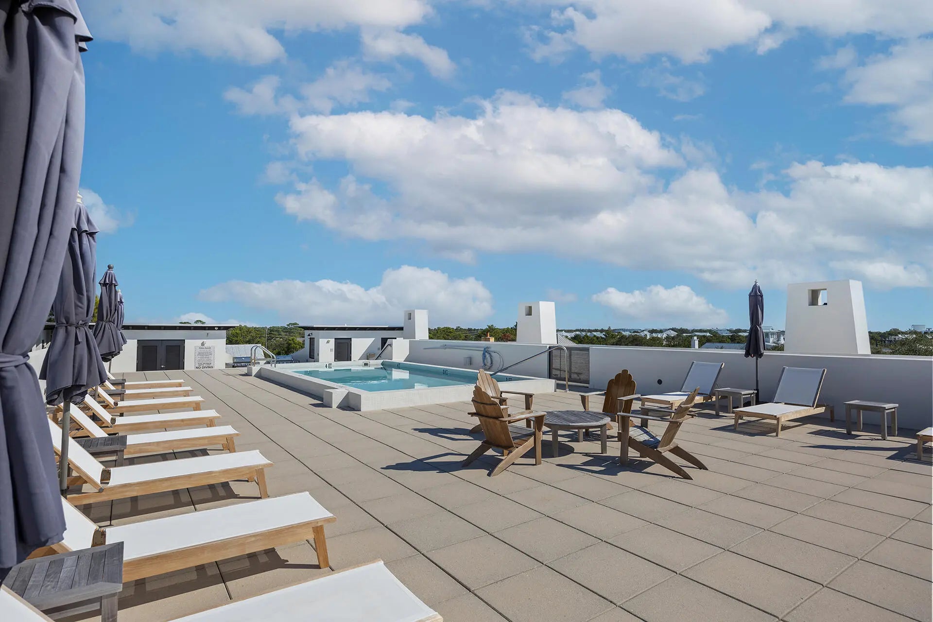 Photo of Listing #990573