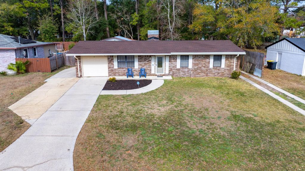 207 Nw Martisa Road, Fort Walton Beach