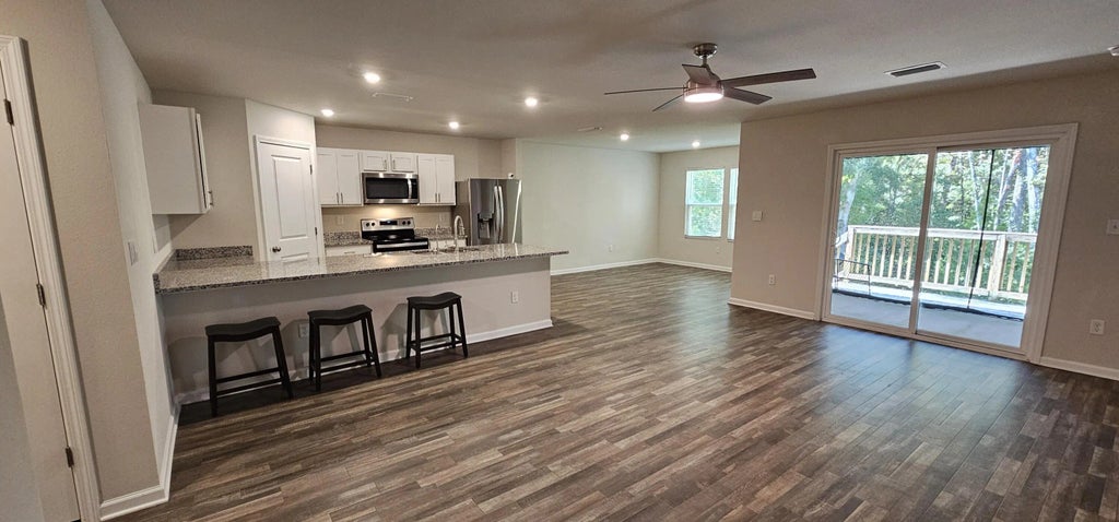 5 of 25 - 460 Riverwalk Circle, Freeport, FL