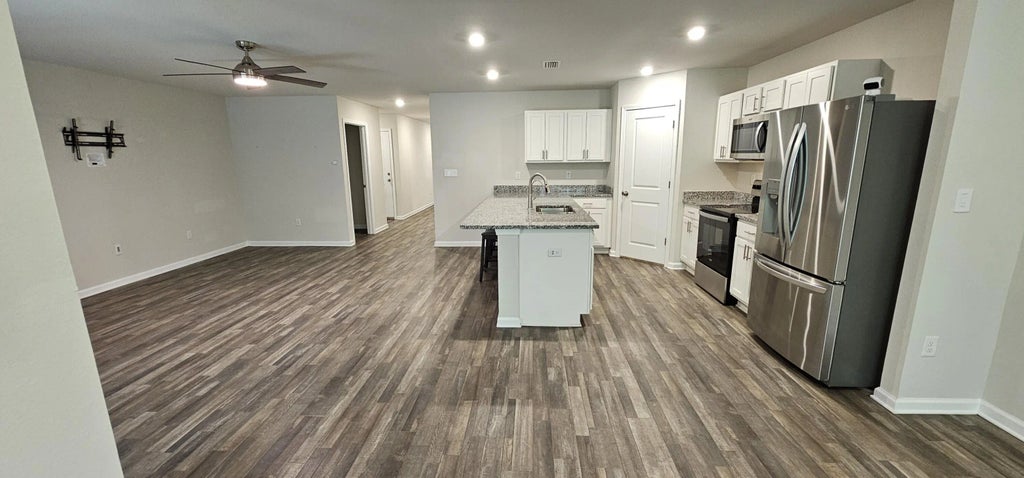 7 of 25 - 460 Riverwalk Circle, Freeport, FL