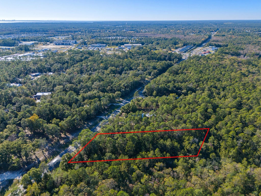 11 of 17 - 00 Fl-20, Freeport, FL