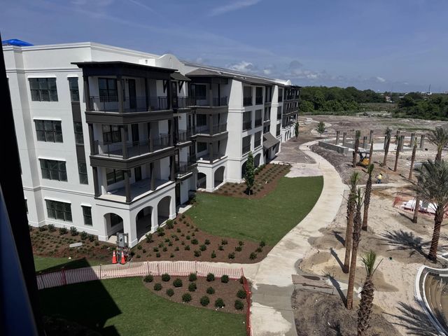 Photo of Listing #989532