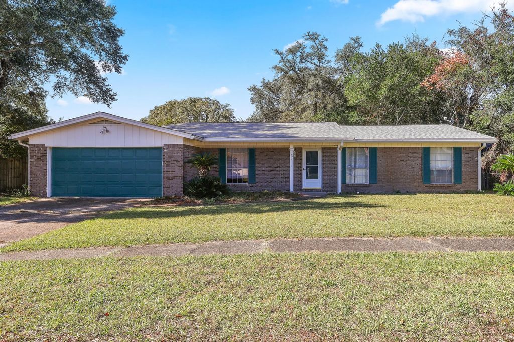 701 Russell Boulevard, Fort Walton Beach