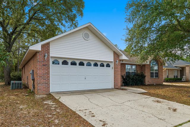 Photo of Listing #990555