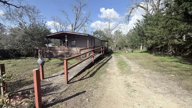 Photo of Listing #989735
