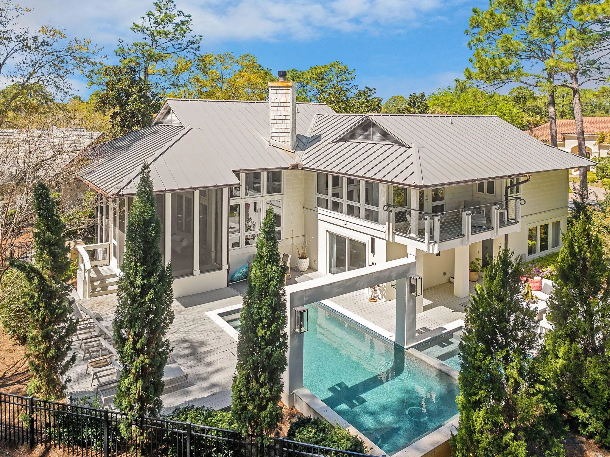 Photo of Listing #989793