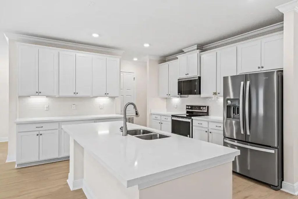 13 of 40 - 961 N Coastal Breeze Drive, Freeport, FL