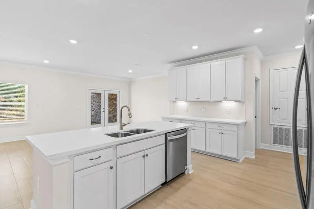14 of 40 - 961 N Coastal Breeze Drive, Freeport, FL