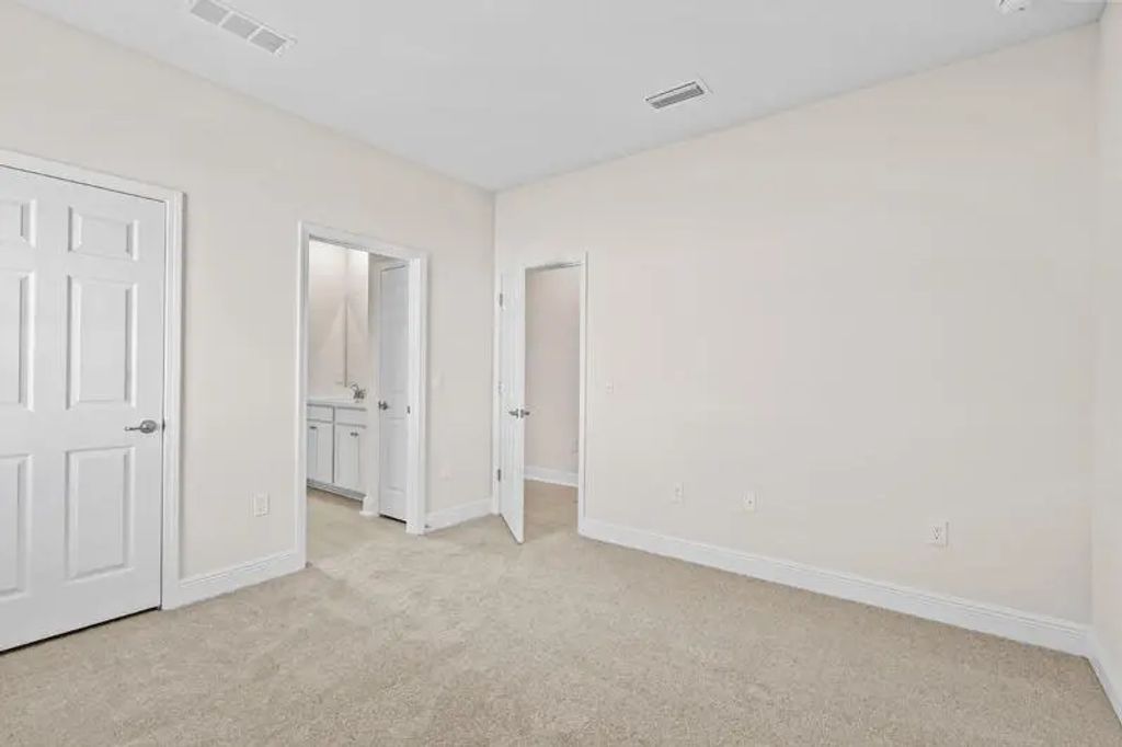 27 of 40 - 961 N Coastal Breeze Drive, Freeport, FL