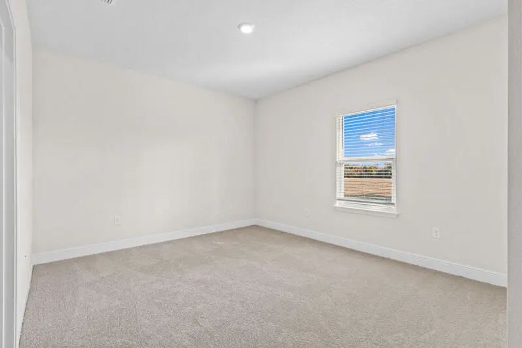 30 of 40 - 961 N Coastal Breeze Drive, Freeport, FL