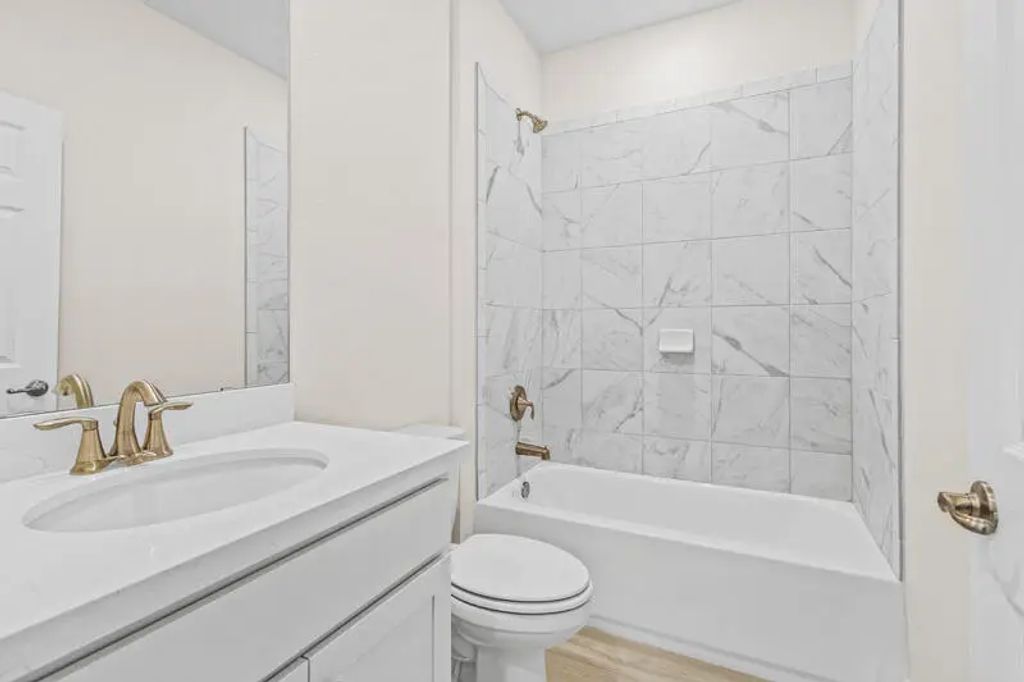 32 of 40 - 961 N Coastal Breeze Drive, Freeport, FL
