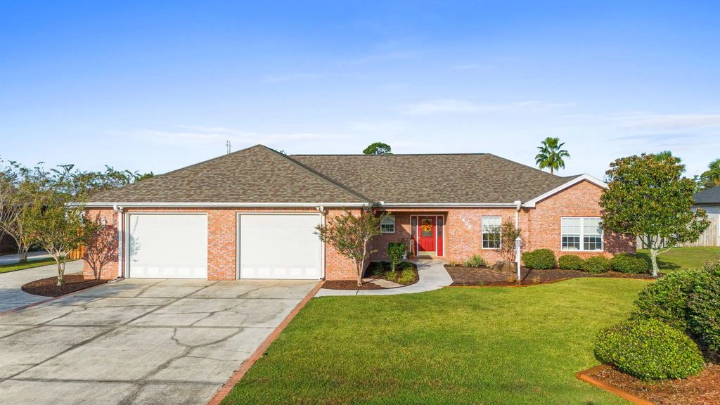 1406 New Jersey Avenue, Lynn Haven