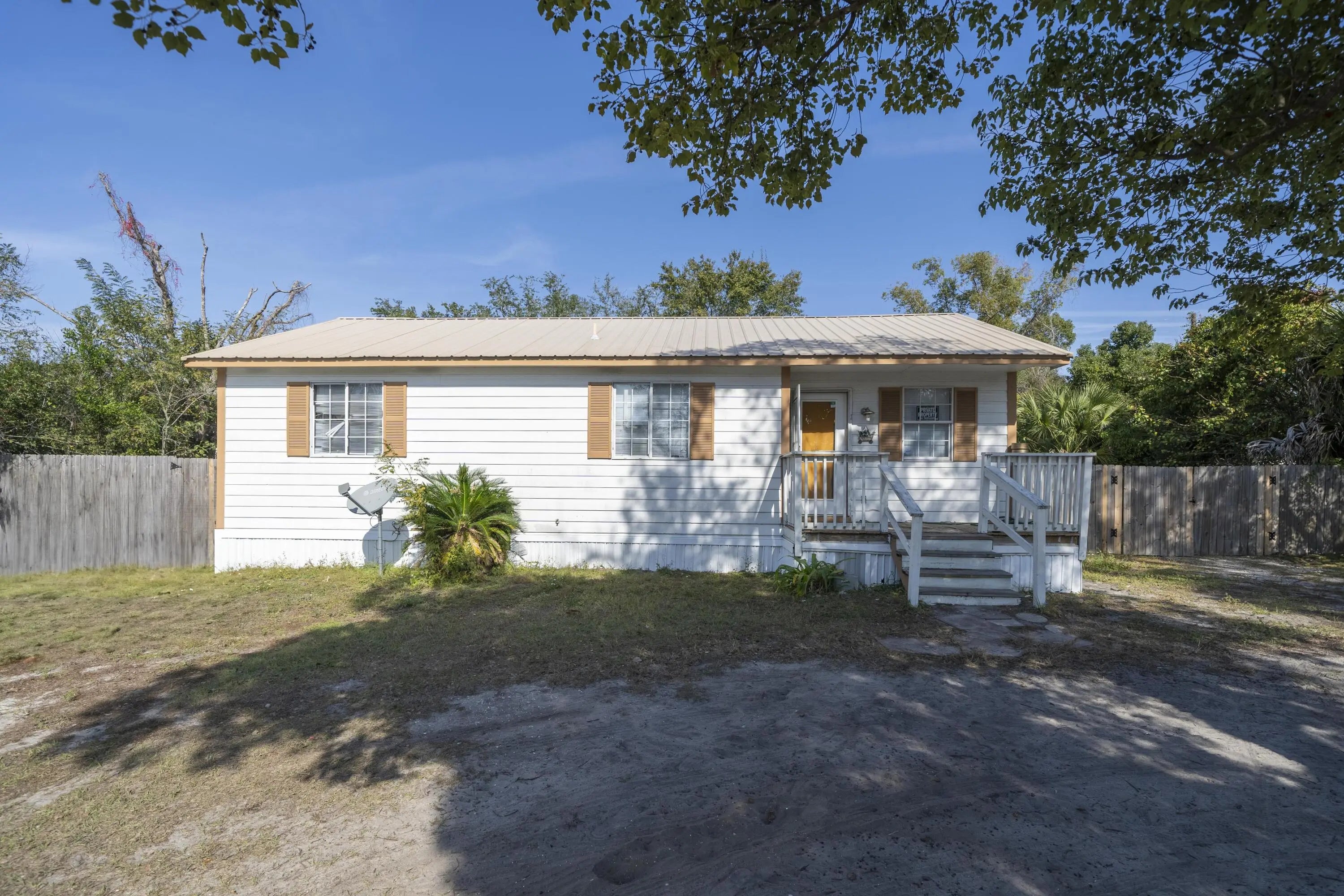 2717 E 6th Court, Panama City